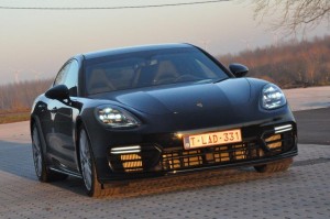 2.PORSCHE PANAMERA II  